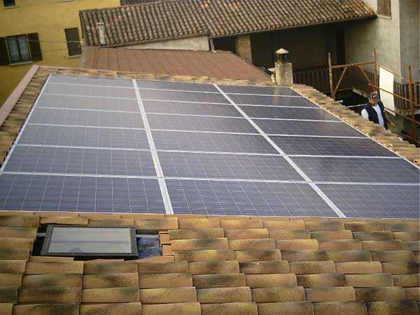 TETTO VENTILATO E PANNELLI FOTOVOLTAICI